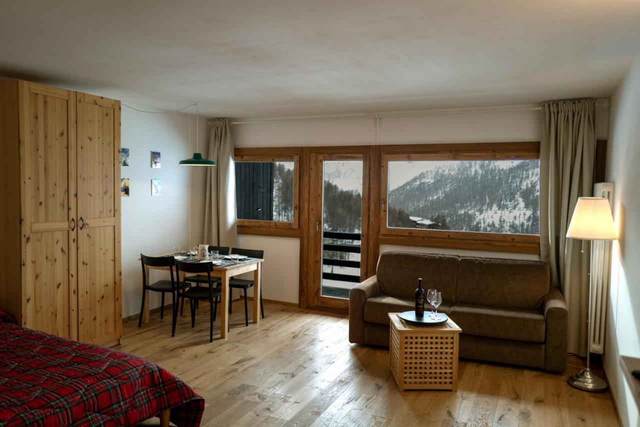 Appartement White Escape à Valtournenche Extérieur photo
